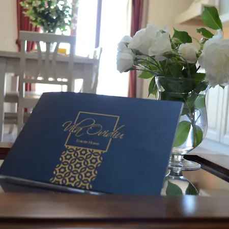 Luxury Homes Ovidiu 公寓式酒店