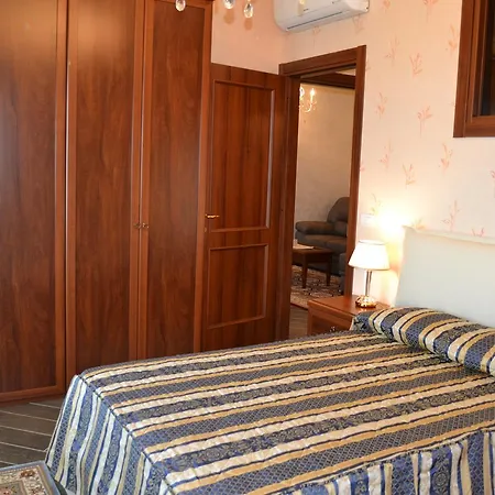 Luxury Homes Ovidiu 3* 马马亚