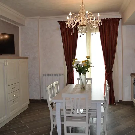 Luxury Homes Ovidiu Aparthotel