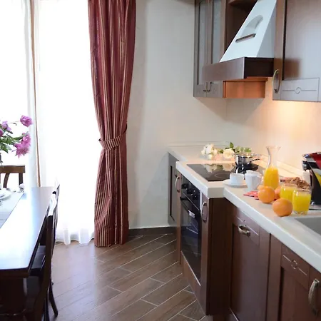 Luxury Homes Ovidiu Aparthotel 3*