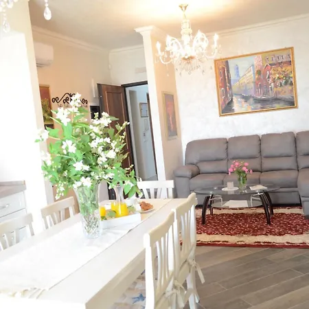 Luxury Homes Ovidiu Aparthotel Mamaia