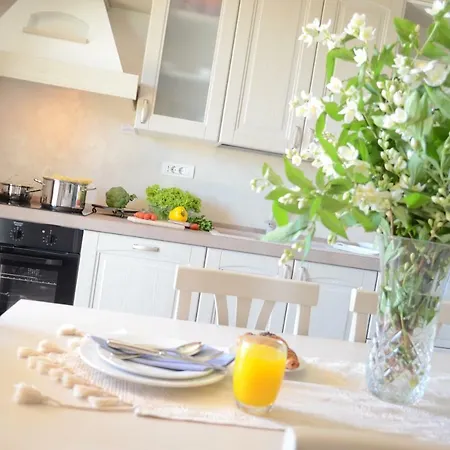 Luxury Homes Ovidiu 3*