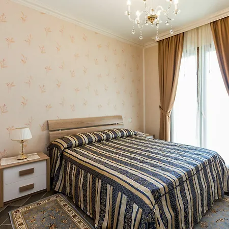 Luxury Homes Ovidiu 3*
